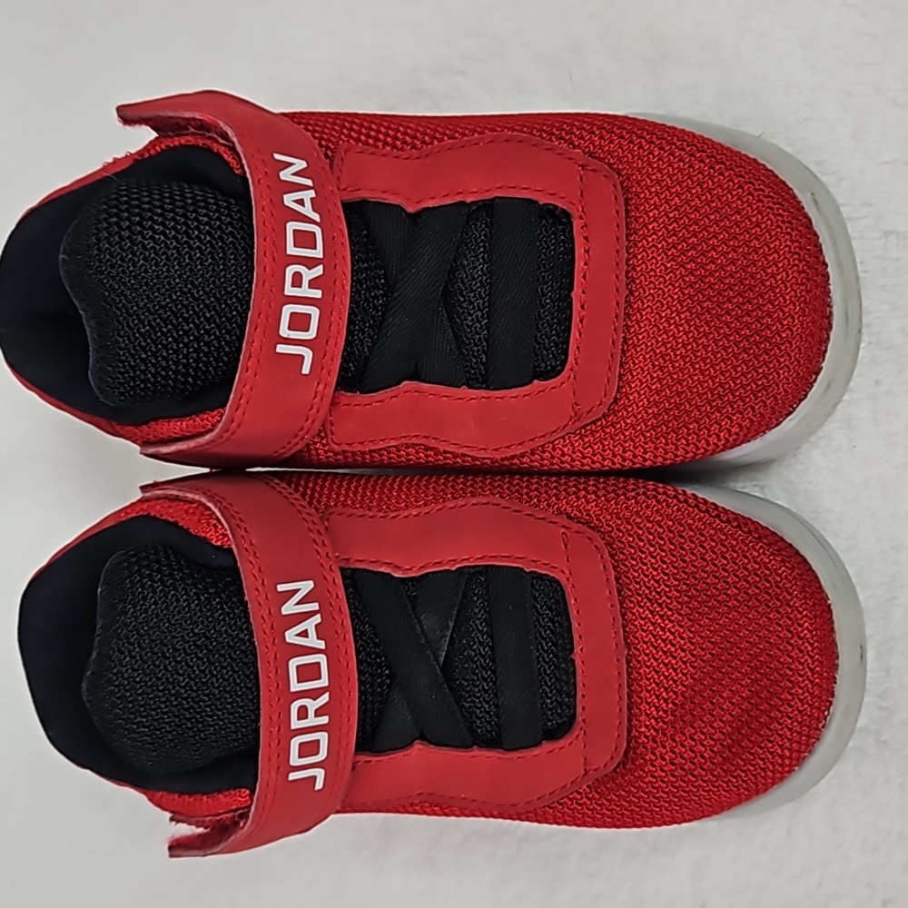 Jordan | Kids Red Black Mesh Velcro Elastic Lace Closure Sneakers Sz 8C
